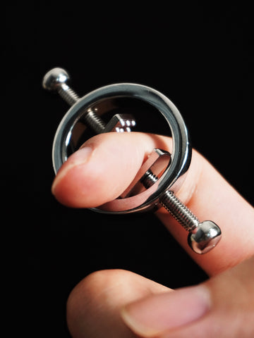 REVERIEE Stainless Steel Serrated Pin-Board Nipple Clamps Set