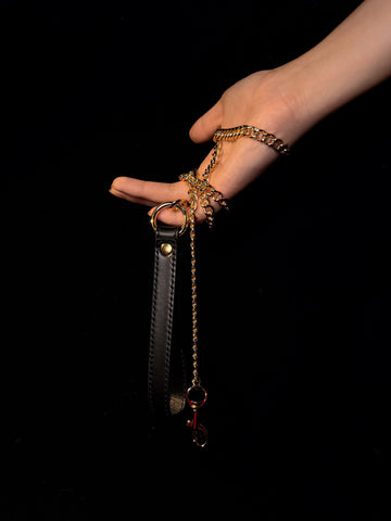 REVERIEE Custom BDSM Leather Leash