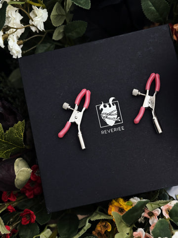 Basic Style Adjustable Nipple Clamps Set