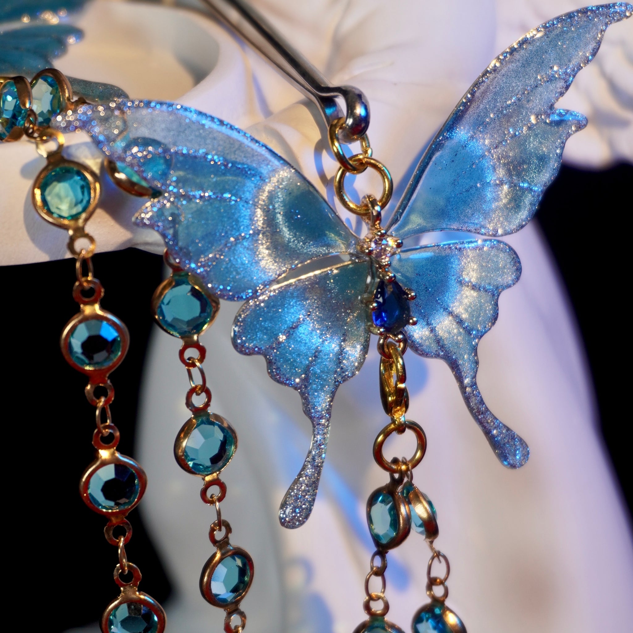 REVERIEE Butterfly Nipple Clamps Blue