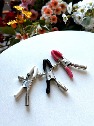 REVERIEE Adjustable A-Frame Nipple Clamps – Rubber-Tipped Tension Control, Non-Piercing BDSM Body Jewelry, Pink White Black